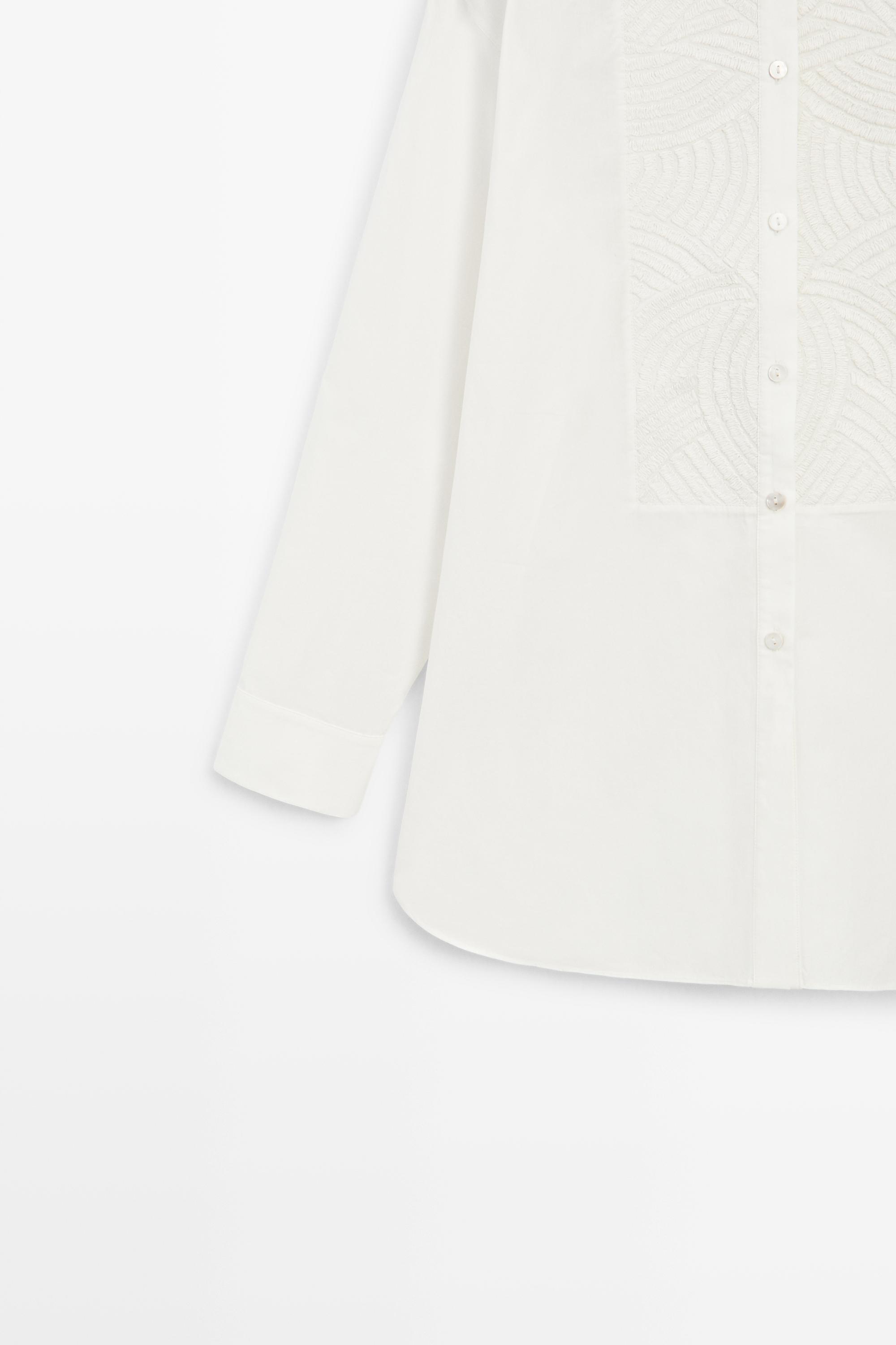 100% cotton poplin shirt with embroidered bib